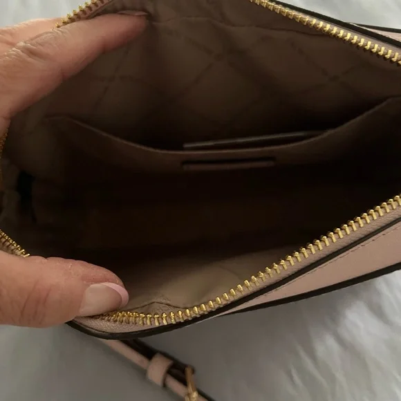 Michael Kors Blush Crossbody Bag and Wallet Set - Picture 3 of 5